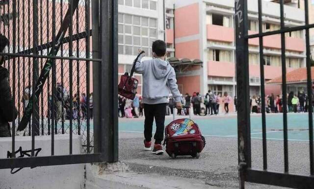 Ηράκλειο: Μαθητές δημοτικού παρενόχλησαν μία 6χρονη στις τουαλέτες του σχολείου